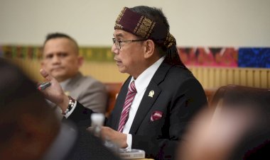 Anggota-DPR-Hinca-Panjaitan-Puji-Kinerja-Polri-Amankan-Mudik-2025