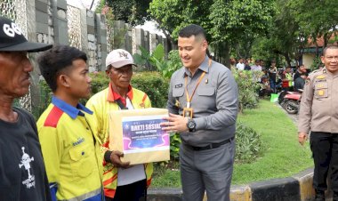 Sespimmen-Polri-Dikreg-ke-65-Gelar-Baksos-di-Terminal-GSN-Tanjung-Perak,-Sasar-TKBM-dan-Pengemudi-Bentor