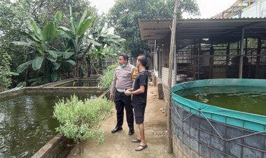 Kapolsek-Tarik-Apresiasi-Budidaya-Lele-Warga-Kramat-Temenggung,-Dukung-Ketahanan-Pangan