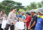 Ramadhan-Berkah,-Kapolres-Kediri-Kota-Beri-Bantuan-Warga-di-TPA-Sampah-Pojok