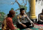 Kapolresta-Sidoarjo-Takziyah-dan-Berikan-Santunan-Ke-Keluarga-Santri-Rizki-Maulana
