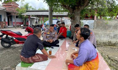 Satpolairud-Polres-Gresik-Imbau-Nelayan-Utamakan-Keselamatan-Waspadai-Cuaca-Ekstrem