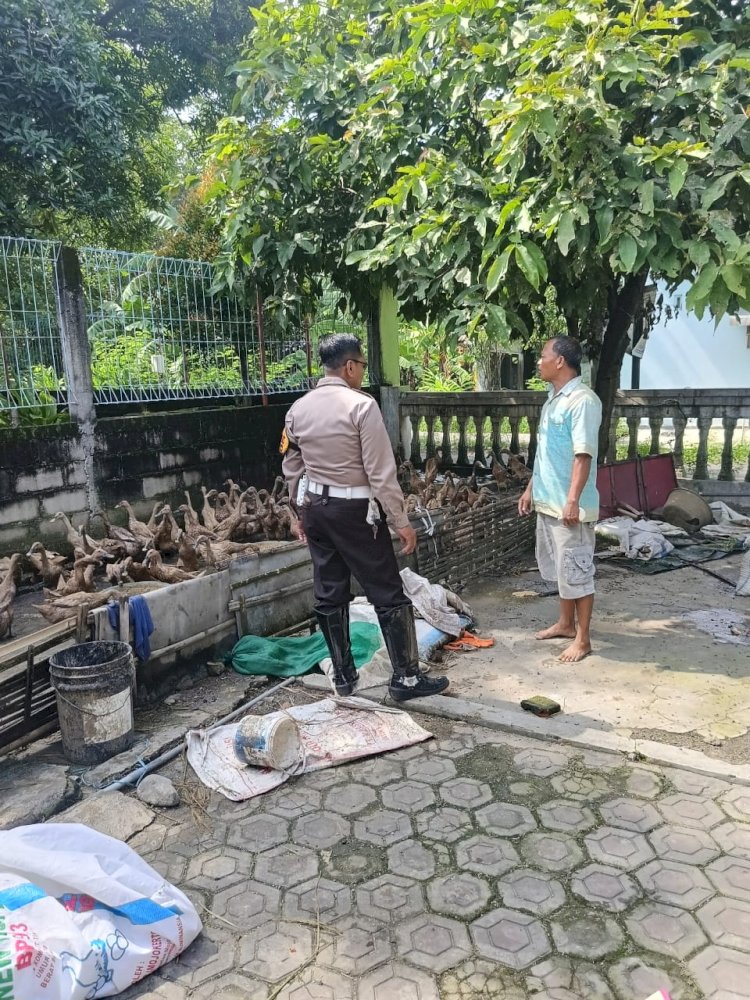 Dukung Asta Cita Prabowo, Polsek Tarik Dorong Ketahanan Pangan Desa Kramat Temenggung